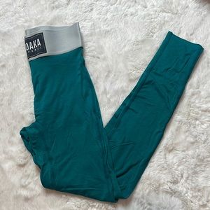 Hoaka Leggings - SIZE: XS